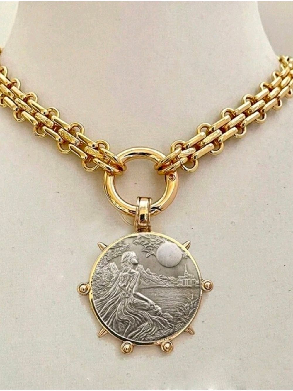 Pearl Gold Pendant Necklace Lady MOON Classic - Picture 3 of 3